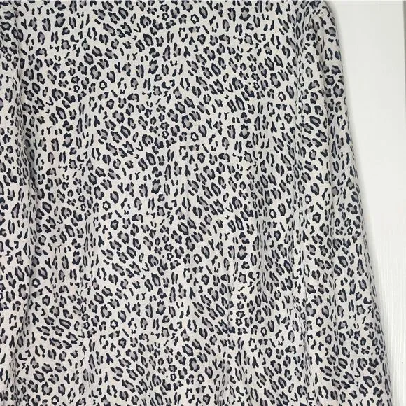 Vtg Dana Bachman 10 100%Silk ButtonDown LeopardPrint Lngslv Career Women Blouse - Picture 12 of 12